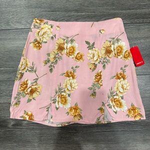 Forever 21 Pink Floral Mini Skirt Size Small Brand New